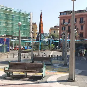 dimora-imbriani-napoli.hotels-amalfi.com/